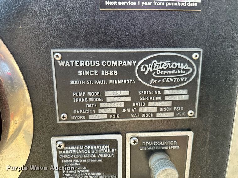 image for item EH6552 1996 Pierce Quint fire truck