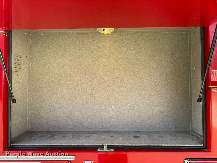 image for item EH6552 1996 Pierce Quint fire truck