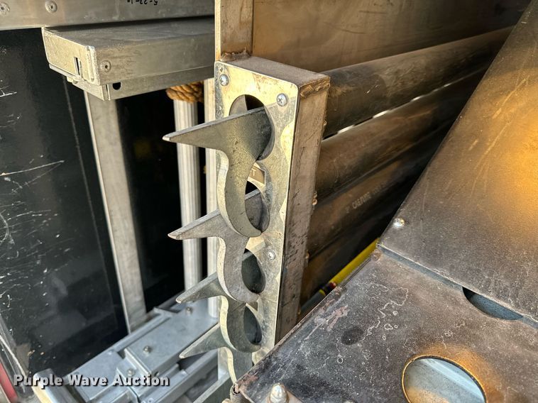 image for item EH6552 1996 Pierce Quint fire truck