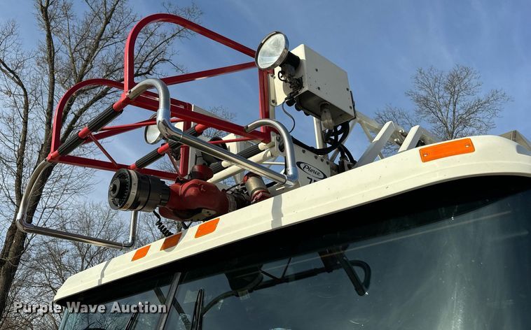 image for item EH6552 1996 Pierce Quint fire truck