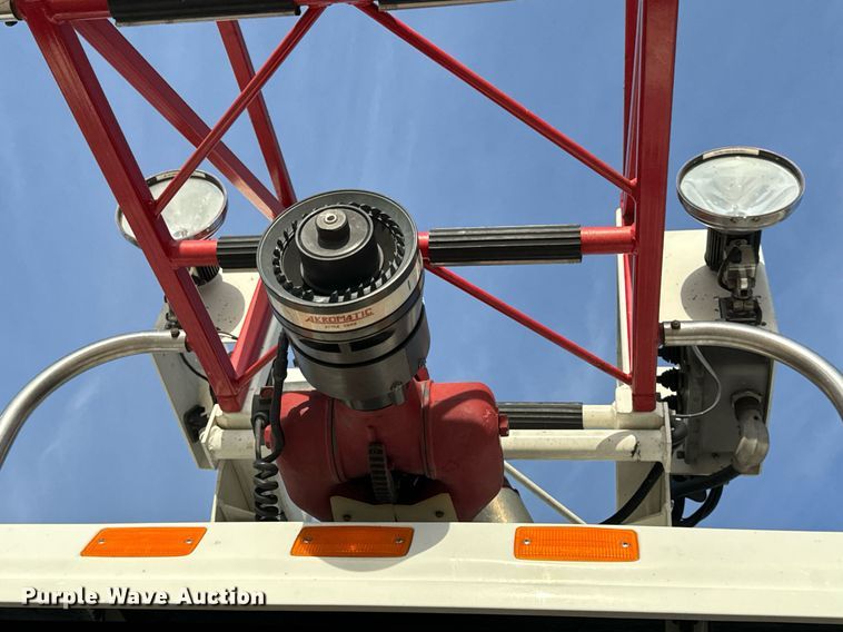 image for item EH6552 1996 Pierce Quint fire truck