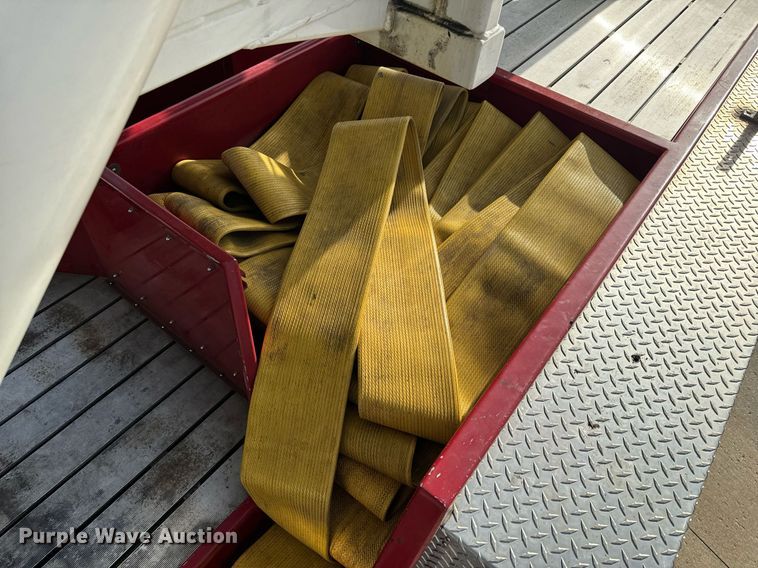 image for item EH6552 1996 Pierce Quint fire truck