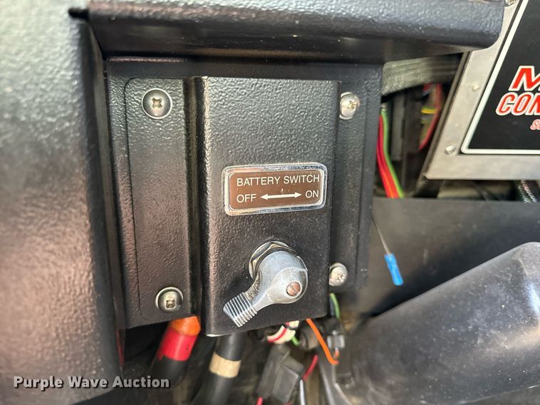 image for item EH6552 1996 Pierce Quint fire truck