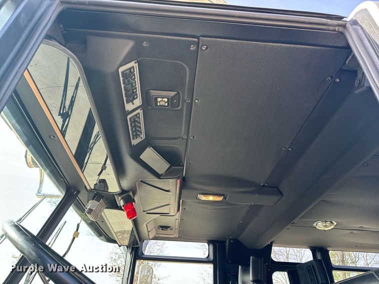 image for item EH6552 1996 Pierce Quint fire truck