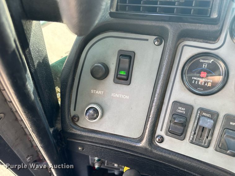 image for item EH6552 1996 Pierce Quint fire truck