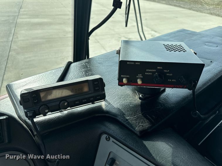 image for item EH6552 1996 Pierce Quint fire truck