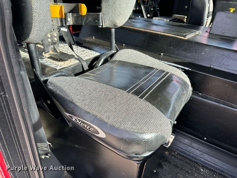 image for item EH6552 1996 Pierce Quint fire truck