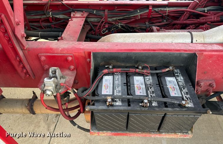 image for item EH6552 1996 Pierce Quint fire truck