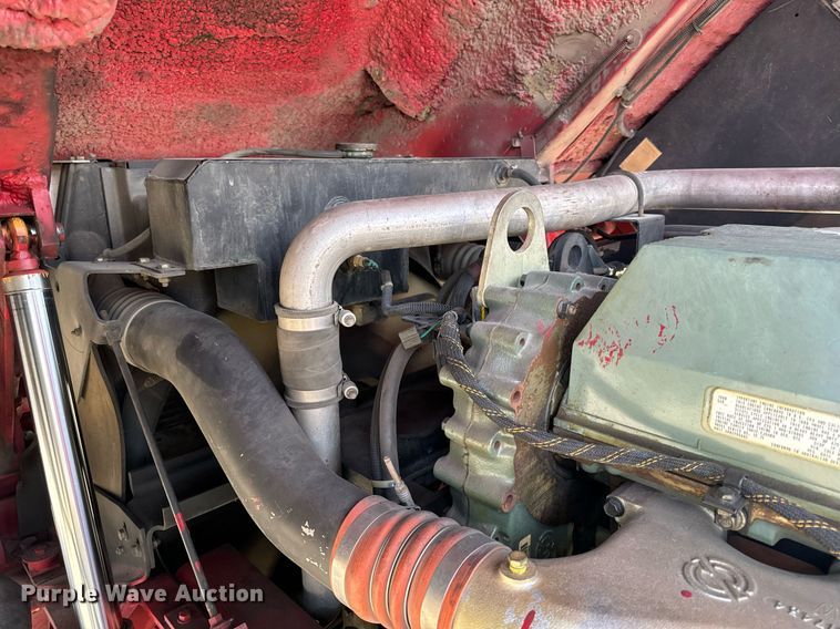 image for item EH6552 1996 Pierce Quint fire truck