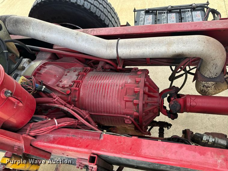 image for item EH6552 1996 Pierce Quint fire truck