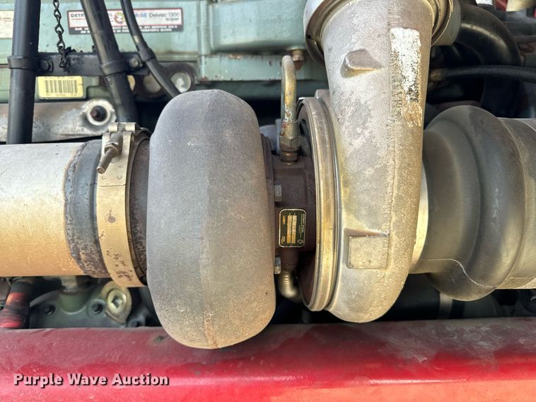 image for item EH6552 1996 Pierce Quint fire truck