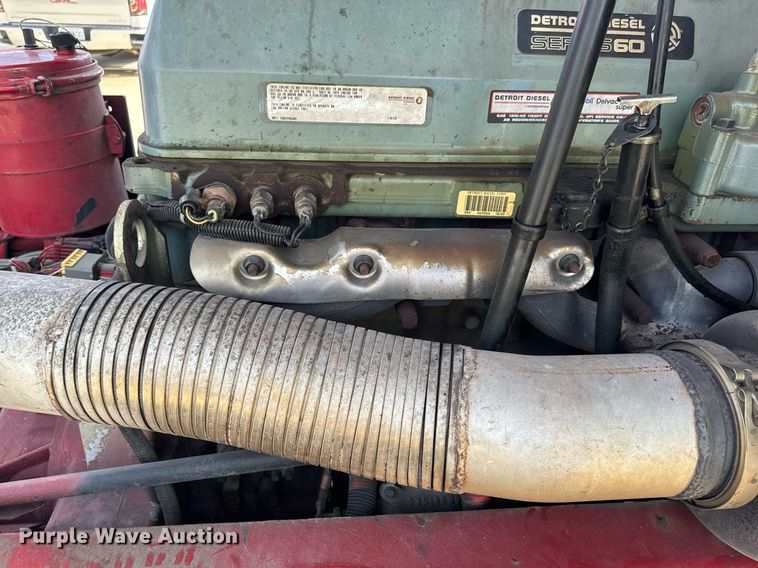 image for item EH6552 1996 Pierce Quint fire truck