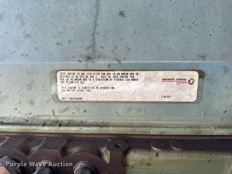 image for item EH6552 1996 Pierce Quint fire truck