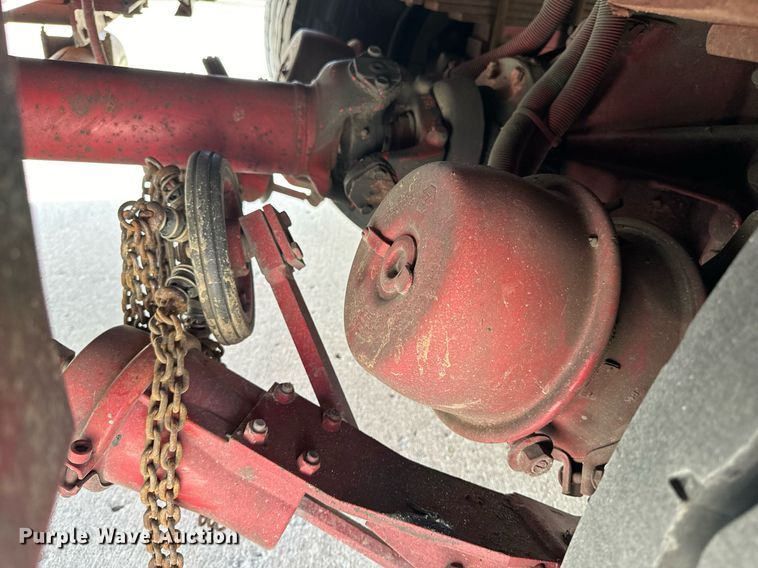 image for item EH6552 1996 Pierce Quint fire truck