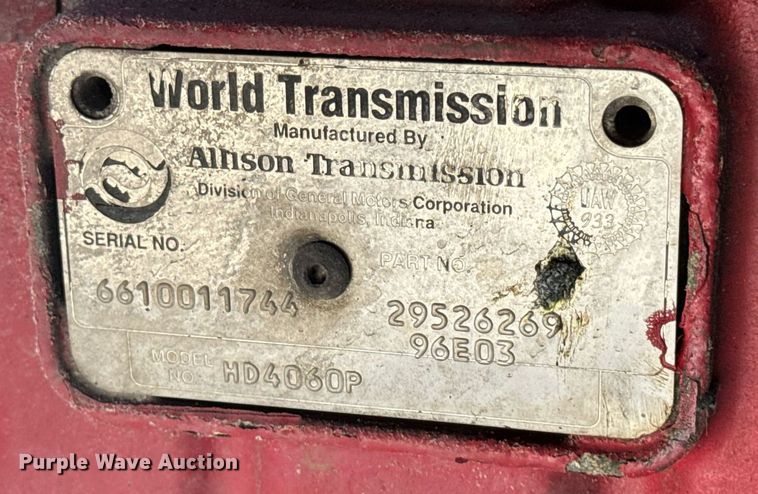 image for item EH6552 1996 Pierce Quint fire truck