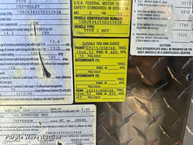 image for item EH6555 2005 Chevrolet Silverado 3500 ambulance