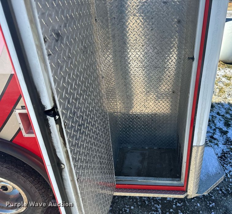 image for item EH6555 2005 Chevrolet Silverado 3500 ambulance