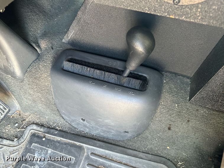 image for item EH6555 2005 Chevrolet Silverado 3500 ambulance