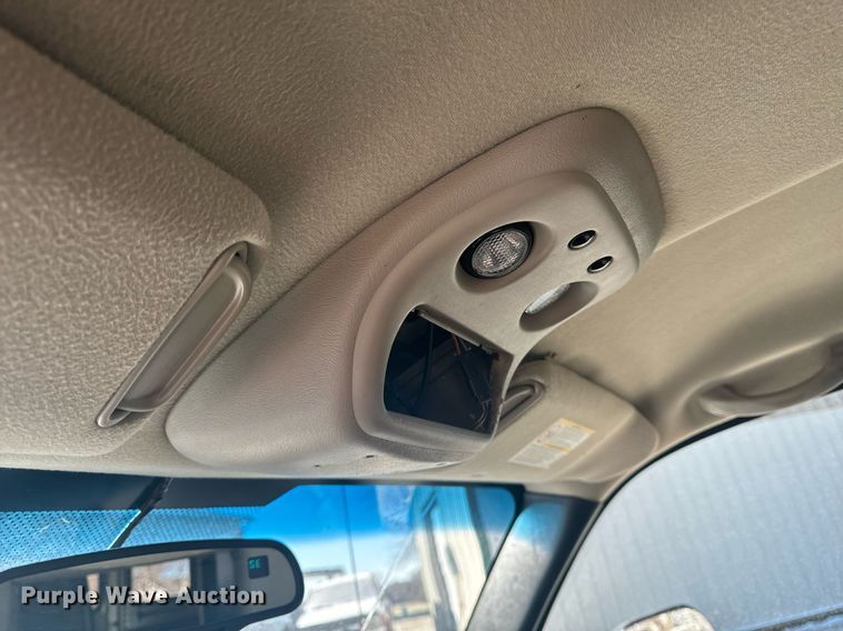 image for item EH6555 2005 Chevrolet Silverado 3500 ambulance