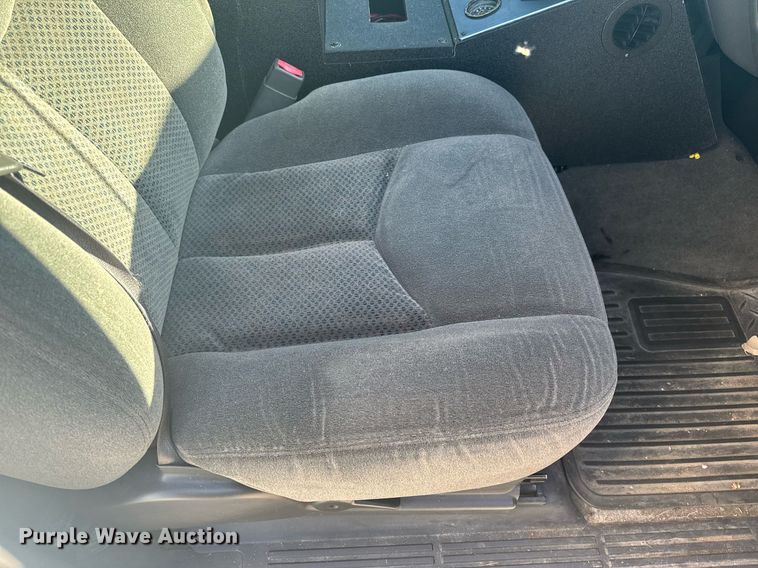 image for item EH6555 2005 Chevrolet Silverado 3500 ambulance