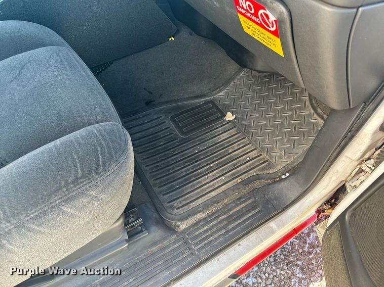 image for item EH6555 2005 Chevrolet Silverado 3500 ambulance