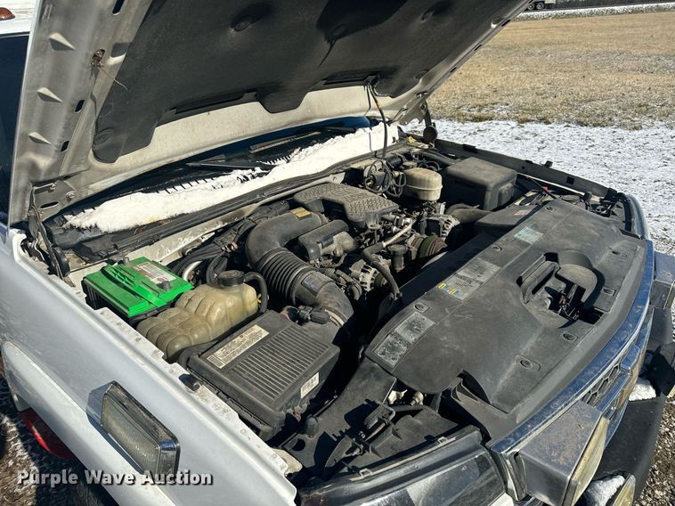 image for item EH6555 2005 Chevrolet Silverado 3500 ambulance