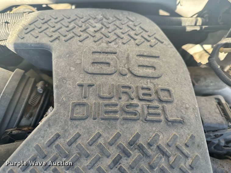 image for item EH6555 2005 Chevrolet Silverado 3500 ambulance