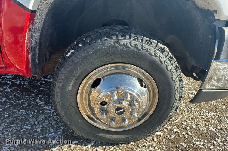 image for item EH6555 2005 Chevrolet Silverado 3500 ambulance