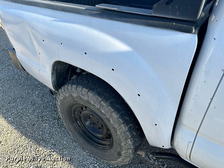 image for item EH6556 2013 Toyota Tacoma Double Cab pickup truck