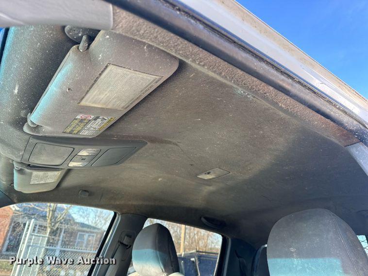 image for item EH6556 2013 Toyota Tacoma Double Cab pickup truck