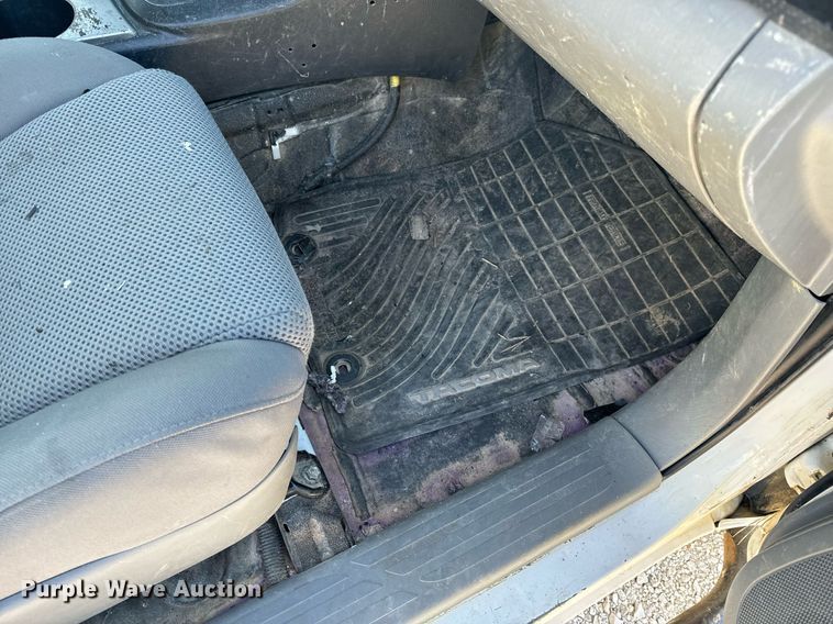 image for item EH6556 2013 Toyota Tacoma Double Cab pickup truck