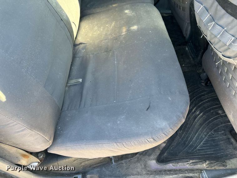 image for item EH6556 2013 Toyota Tacoma Double Cab pickup truck