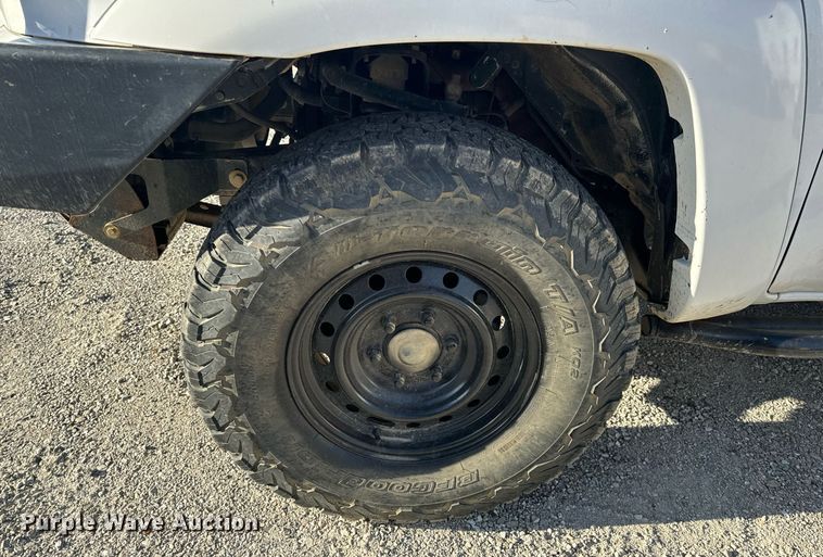 image for item EH6556 2013 Toyota Tacoma Double Cab pickup truck