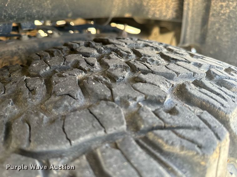 image for item EH6556 2013 Toyota Tacoma Double Cab pickup truck