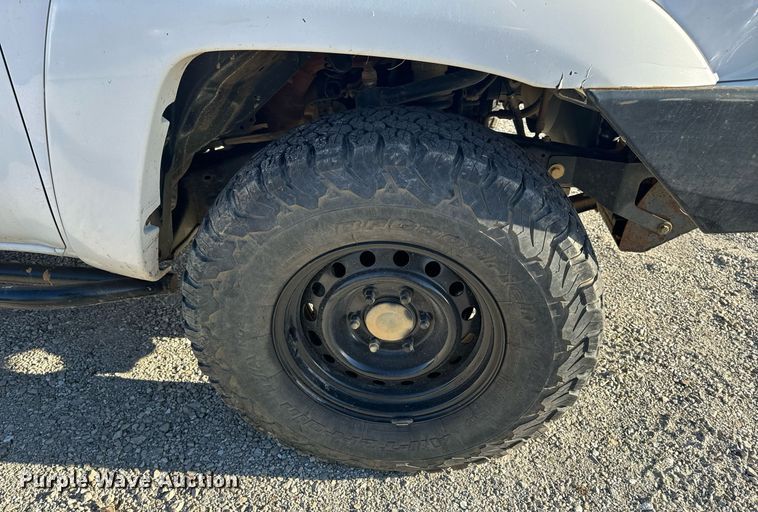 image for item EH6556 2013 Toyota Tacoma Double Cab pickup truck