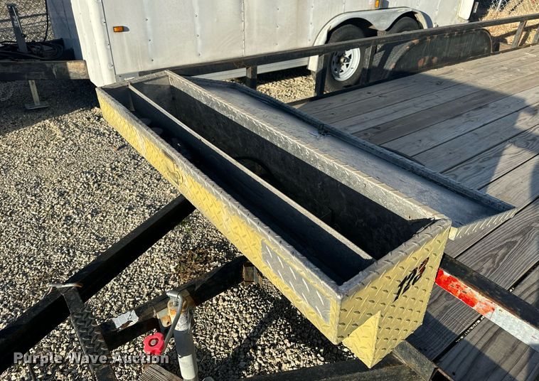 image for item EH6557 2004 Nomanco utility trailer