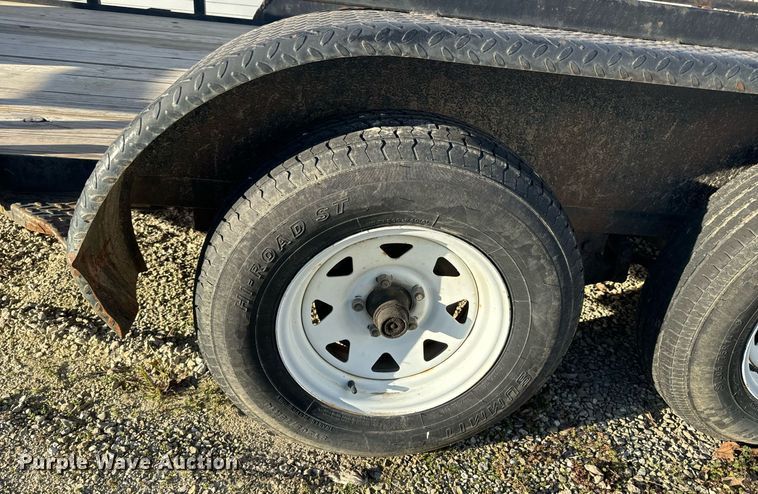 image for item EH6557 2004 Nomanco utility trailer