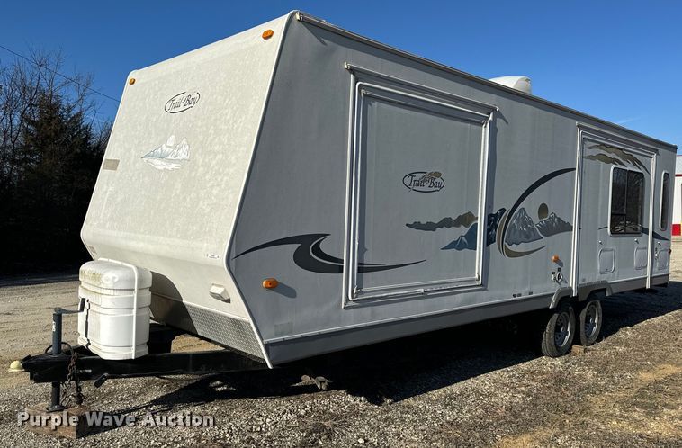 image for item EH6558 2005 R-Vision Trail-Bay TB29DS camper
