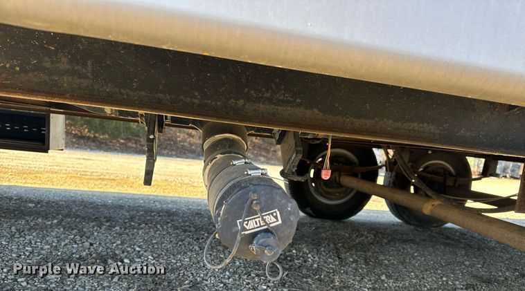 image for item EH6558 2005 R-Vision Trail-Bay TB29DS camper