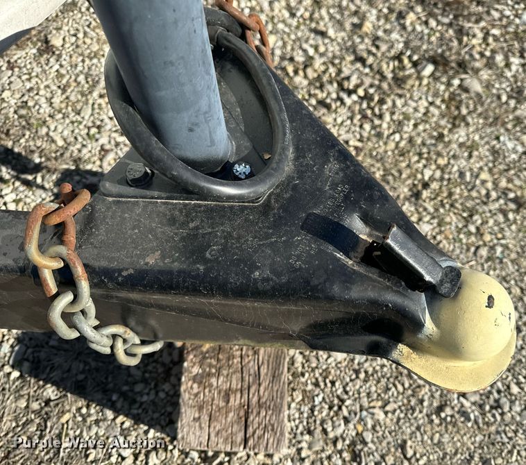 image for item EH6558 2005 R-Vision Trail-Bay TB29DS camper