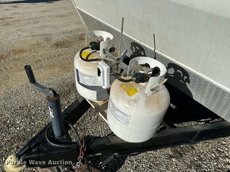 image for item EH6558 2005 R-Vision Trail-Bay TB29DS camper