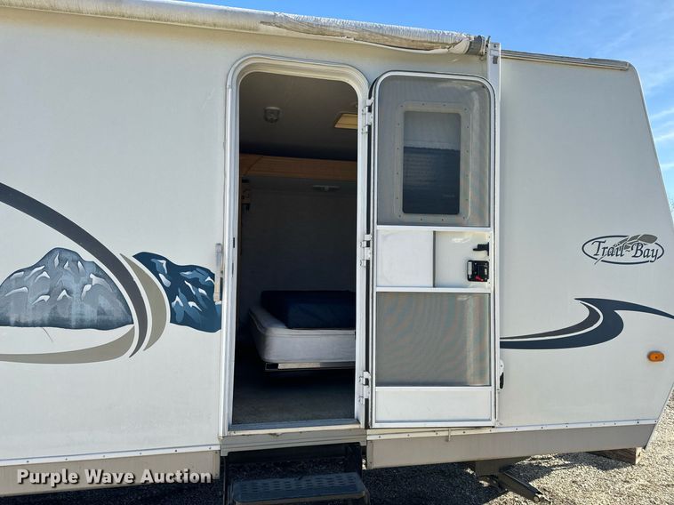 image for item EH6558 2005 R-Vision Trail-Bay TB29DS camper