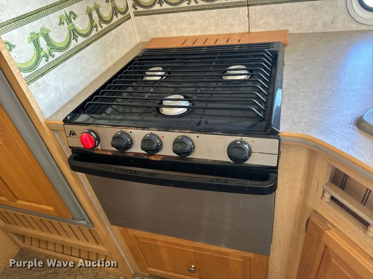 image for item EH6558 2005 R-Vision Trail-Bay TB29DS camper