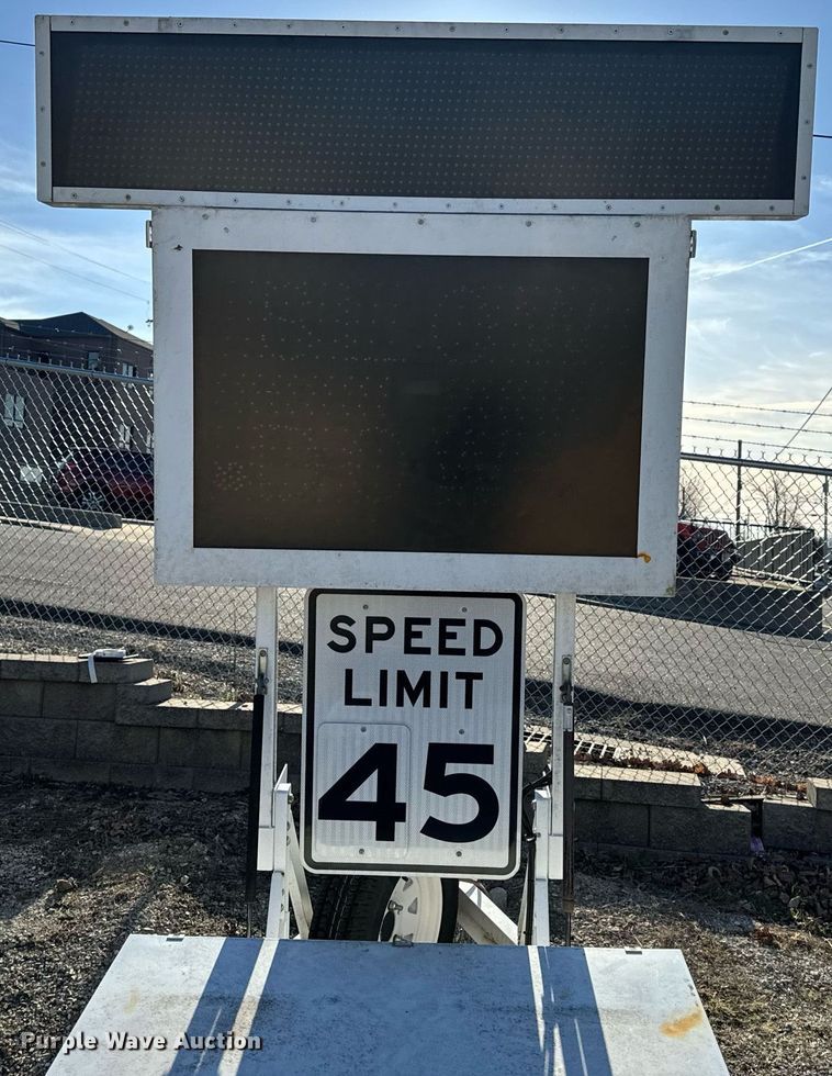 image for item EH6559 2011 RU2 Systems radar trailer