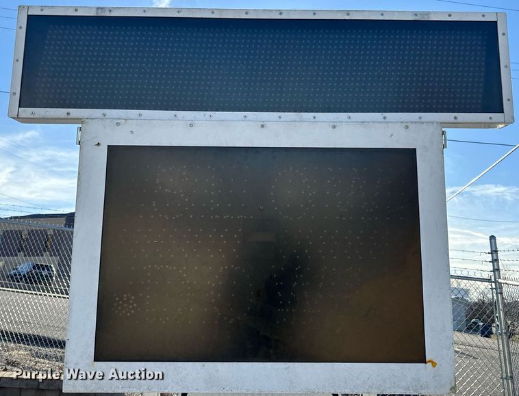 image for item EH6559 2011 RU2 Systems radar trailer