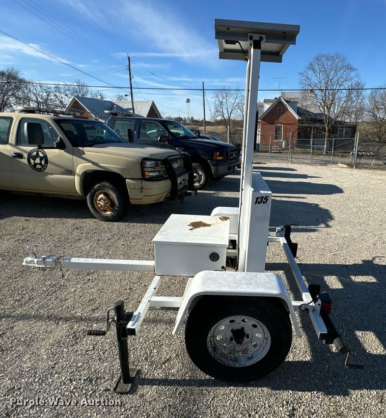 image for item EH6560 2010 K&K System radar trailer