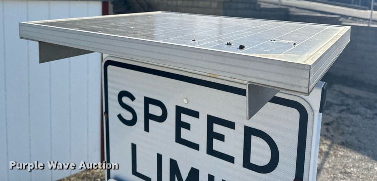 image for item EH6560 2010 K&K System radar trailer