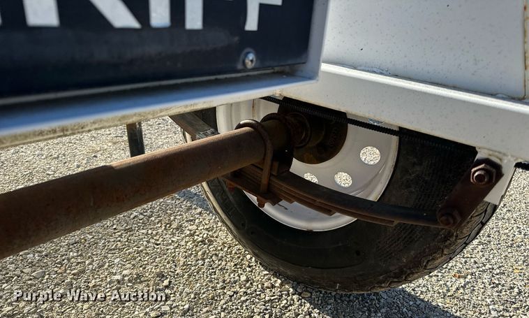 image for item EH6560 2010 K&K System radar trailer