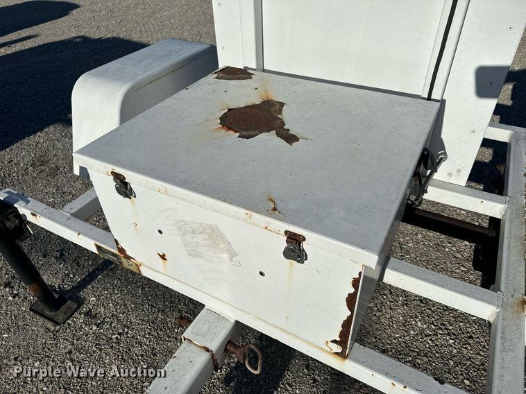 image for item EH6560 2010 K&K System radar trailer