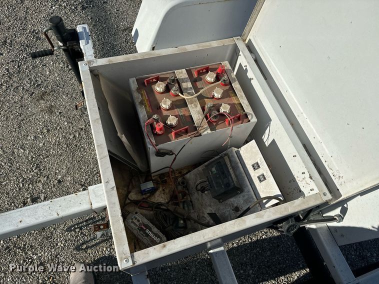 image for item EH6560 2010 K&K System radar trailer